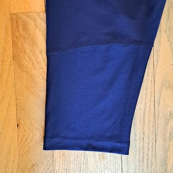 Nike Power Dri-Fit Navy/White Drawstring cropped Capri's. Size Small NWT - Picture 6 of 10